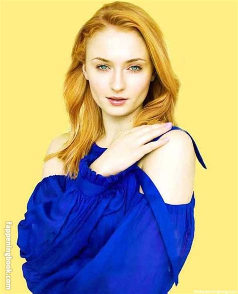 sophie turner nuds